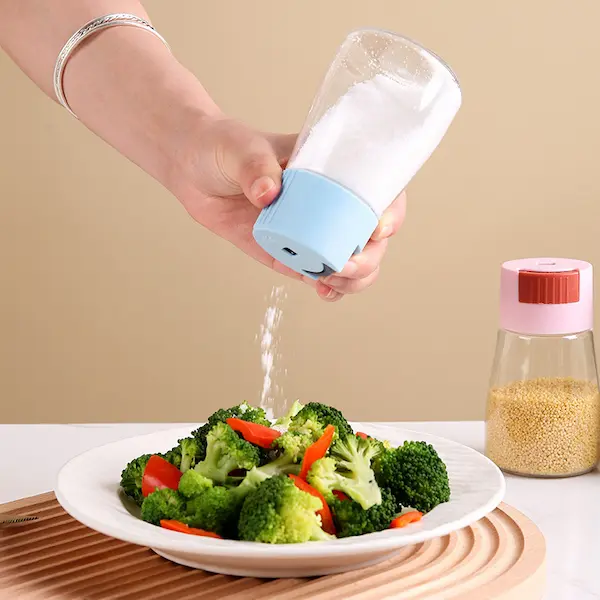 Quantitative Push Type Sealed Moisture Proof Salt Shaker - Image 6